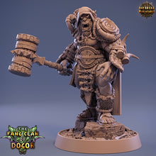 Load image into Gallery viewer, Green Skin - S’uura Sploit, The Fang Clan of Dogor, daybreak miniatures
