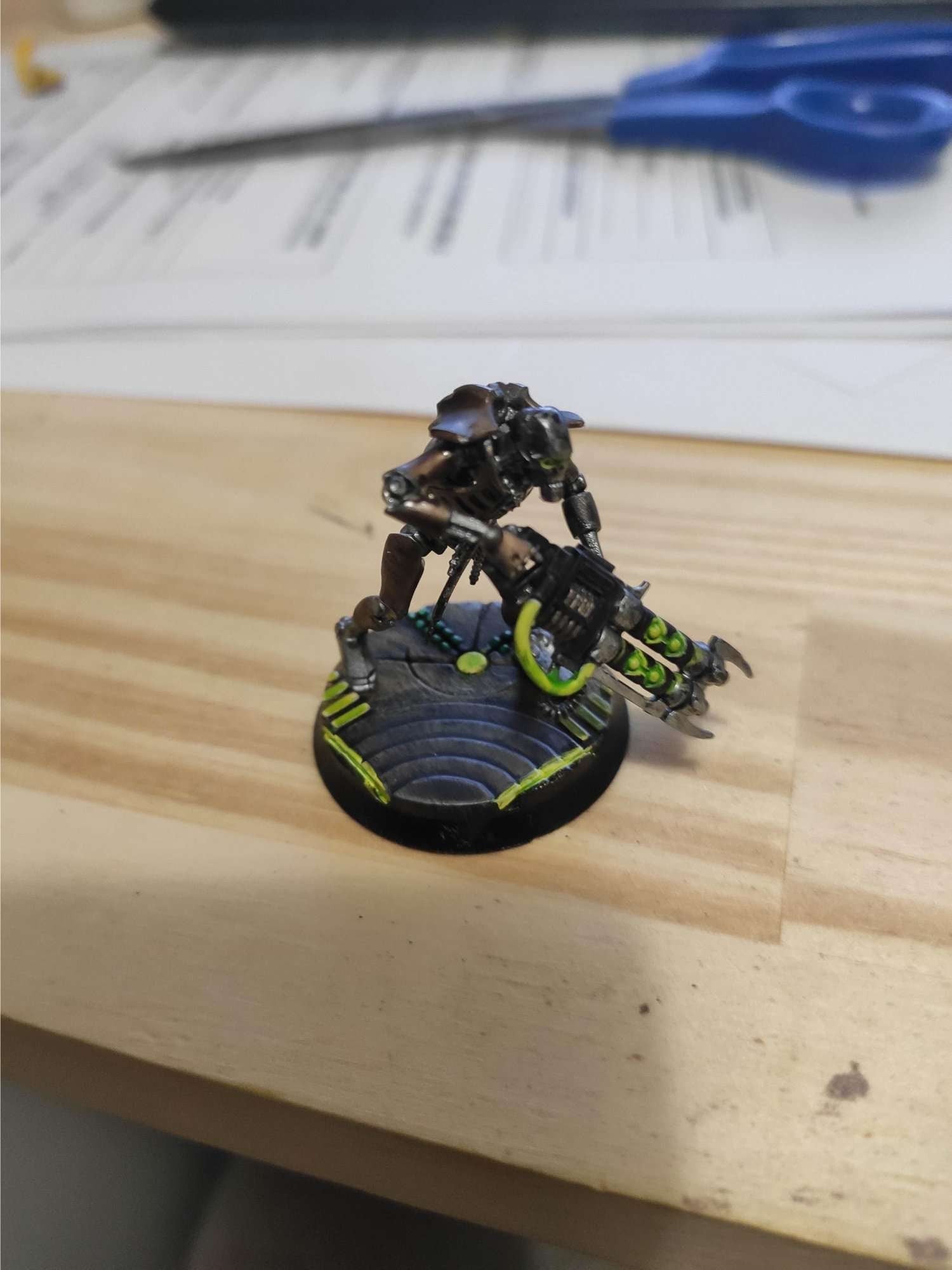 Viele 60 mm bis 170 mm CINAN-Sets mit 2 Texturen und ovalen Basen, verwendbar für Warmachine, Kriegsspiele usw.