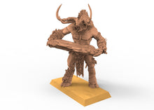 Load image into Gallery viewer, Beastmen - Cyclop minotaurus Beastmen warriors of Chaos from the west
