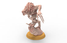 Load image into Gallery viewer, Undead - Blood slasher, marrowsucker-squad Flesh Eater, Tomb Monster
