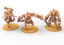 Load image into Gallery viewer, Beastmen - Squad of berserker Minotaurs Beastmen warriors of Chaos
