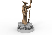 Load image into Gallery viewer, Wild hunters - Arch Mage Coronus, The Order of Greybone, daybreak miniatures
