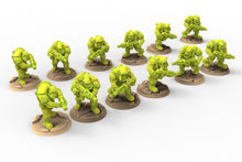 Load image into Gallery viewer, Green Skin - Orc Marauders Shooter Monopose Pack
