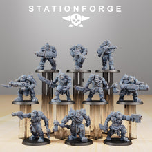 Load image into Gallery viewer, Green Skin - Orkaz Strappaz, post apocalyptic empire, usable for tabletop wargame.
