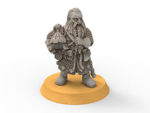 Load image into Gallery viewer, Dwarves - Mountain adventurers brothers, The Dwarfs of The Mountains, for Lotr, Medbury miniatures
