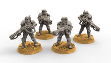 Load image into Gallery viewer, Rundsgaard - Flamers Elite Creed Guard, infanterie impériale, empire post apocalyptique, utilisable pour tabletop wargame.
