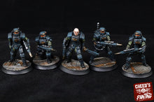 Load image into Gallery viewer, Rundsgaard - Elite Creed Guard, infanterie impériale, empire post apocalyptique, utilisable pour tabletop wargame.
