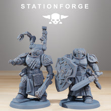 Load image into Gallery viewer, Socratis - Reinforcers Medic &amp; Veteran, mechanized infantry, post apocalyptic empire, usable for tabletop wargame.
