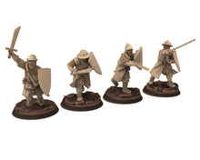 Load image into Gallery viewer, Medieval - Men-at-arms, Banner &amp; horn 12 to 15th century, Medieval 100 Years War,  28mm Historical Wargame, Saga... Medbury miniatures
