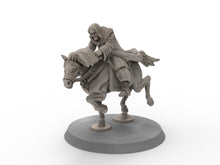 Load image into Gallery viewer, Rohan - King Adviser, Kingdom of Rohan,  the Horse-lords,  rider of the mark,  minis for wargame D&amp;D, Lotr...
