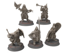 Load image into Gallery viewer, Dwarves - Captain with Spear, Gur-Adar Commanders, Dwarves warrior captains, The Dwarfs of The Mountains, for Lotr, Medbury miniatures
