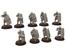 Load image into Gallery viewer, Orc horde - Orc Legionaires, swordmen elite, Orc warriors warband, Middle rings miniatures for wargame D&amp;D, Lotr... Medbury miniatures
