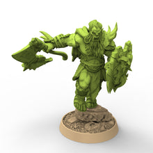 Load image into Gallery viewer, Green Skin -Oista Hung, The Fang Clan of Dogor, daybreak miniatures
