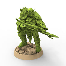 Load image into Gallery viewer, Green Skin - Senteis Problaa, The Fang Clan of Dogor, daybreak miniatures

