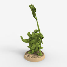 Load image into Gallery viewer, Green Skin - Dongli Smite on Head Runner, The Tusked Marauders of Gauntwood, daybreak miniatures
